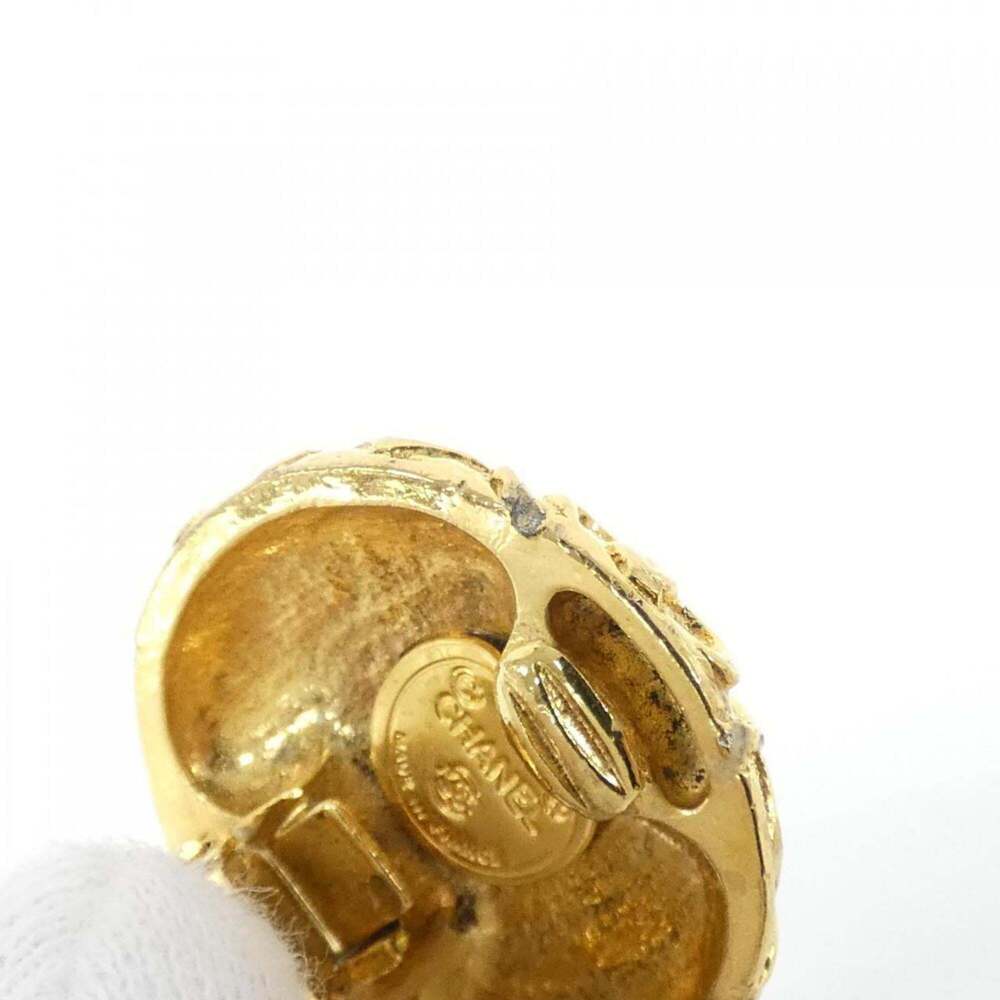 CHANEL Gold Earrings - Picture 7 of 8